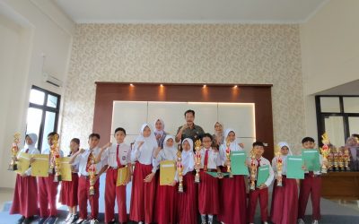 PEMBINAAN DAN PENYERAHAN HADIAH O2SN DAN FLS3N TAHUN 2025 KABUPATEN KARANGANYAR